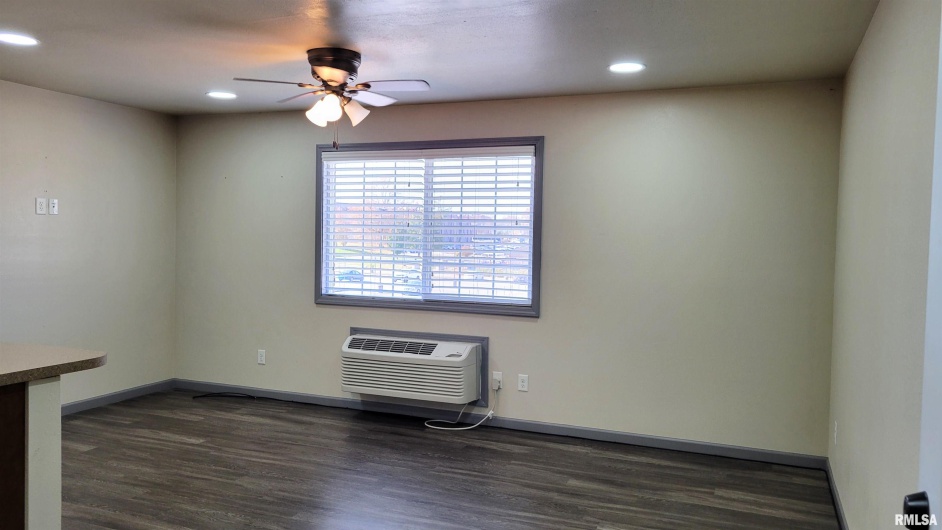 411 HESTER Street, Carbondale, Illinois 62901, 0 , 0 ,0,Residential Income,For Sale,HESTER,0,RMAEB460491