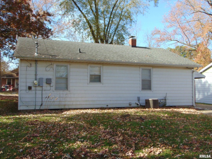 936 22ND Street, Murphysboro, Illinois 62966, 3 Bedrooms Bedrooms, 0 ,1 BathroomBathrooms,Residential,For Sale,22ND,0,RMAEB460459