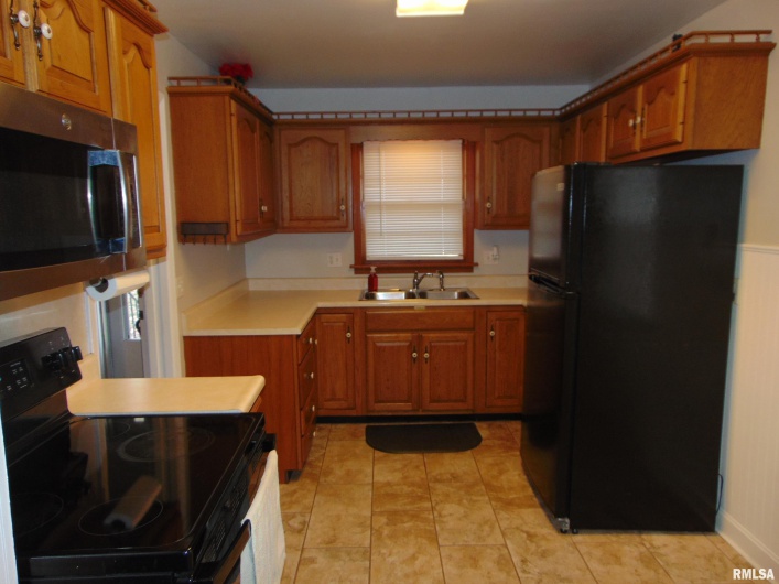 936 22ND Street, Murphysboro, Illinois 62966, 3 Bedrooms Bedrooms, 0 ,1 BathroomBathrooms,Residential,For Sale,22ND,0,RMAEB460459