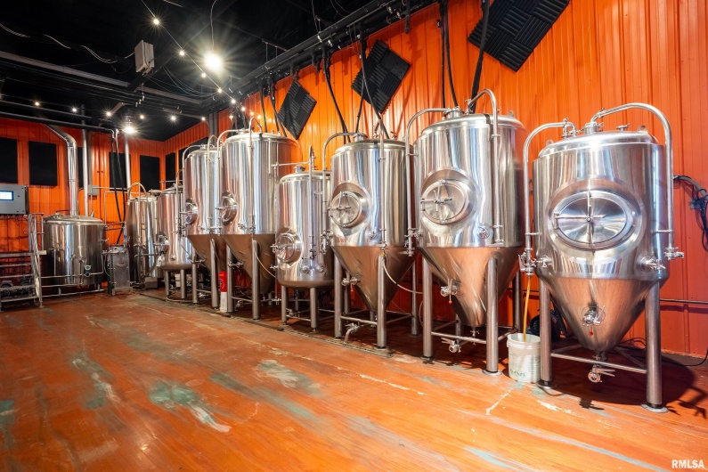 18967 Highway 51, Elkville, Illinois 62932, 0 , 0 ,0,Commercial Sale,For Sale,Highway 51,0,RMAEB460494