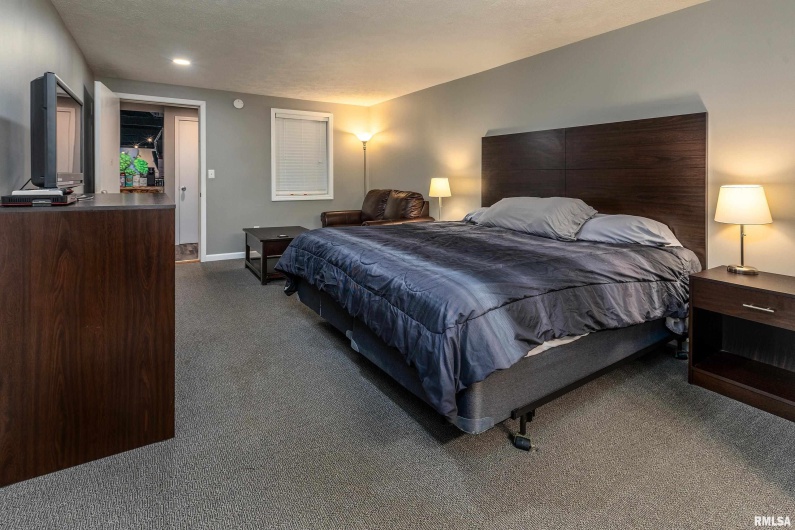 18967 Highway 51, Elkville, Illinois 62932, 0 , 0 ,0,Commercial Sale,For Sale,Highway 51,0,RMAEB460494