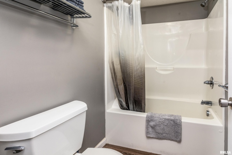 18967 Highway 51, Elkville, Illinois 62932, 0 , 0 ,0,Commercial Sale,For Sale,Highway 51,0,RMAEB460494