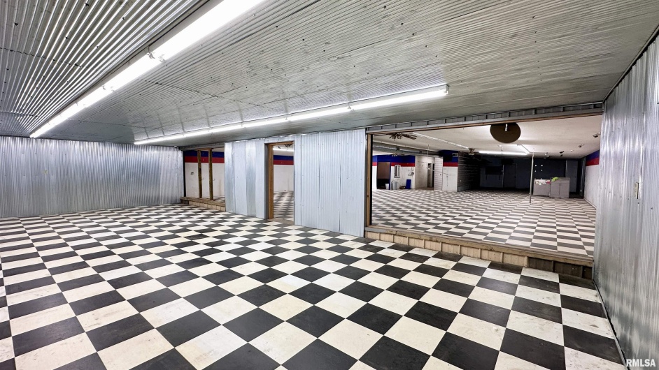 1421 MAIN Street, Harrisburg, Illinois 62946, 0 , 0 ,0,Commercial Sale,For Sale,MAIN,0,RMAEB460496