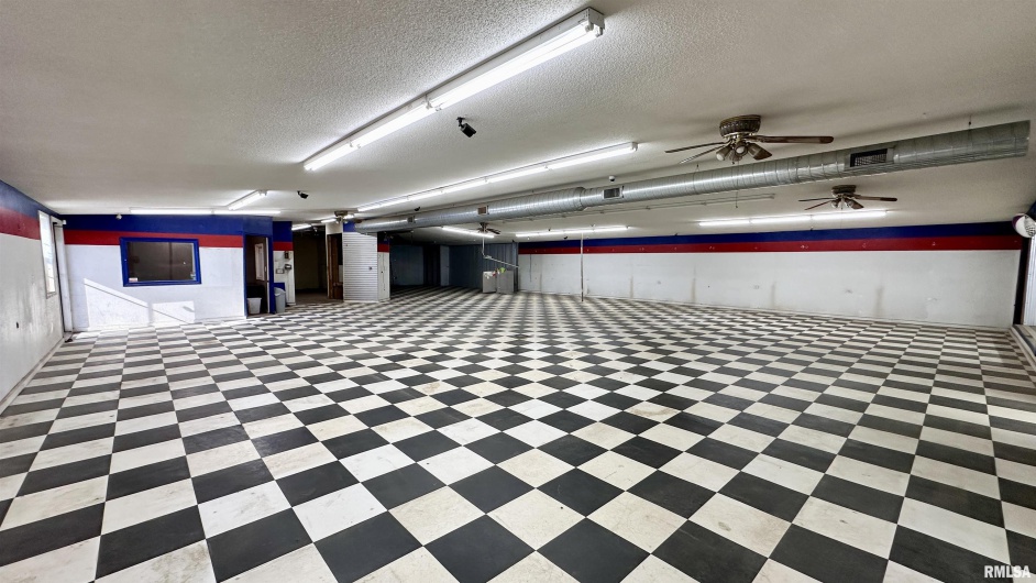 1421 MAIN Street, Harrisburg, Illinois 62946, 0 , 0 ,0,Commercial Sale,For Sale,MAIN,0,RMAEB460496