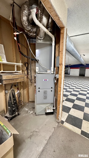 1421 MAIN Street, Harrisburg, Illinois 62946, 0 , 0 ,0,Commercial Sale,For Sale,MAIN,0,RMAEB460496