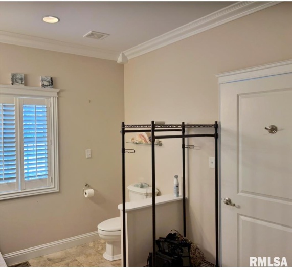 8 DOGWOOD Place, Harrisburg, Illinois 62946, 2 Bedrooms Bedrooms, 0 ,2 BathroomsBathrooms,Residential,For Sale,DOGWOOD,0,RMAEB460493