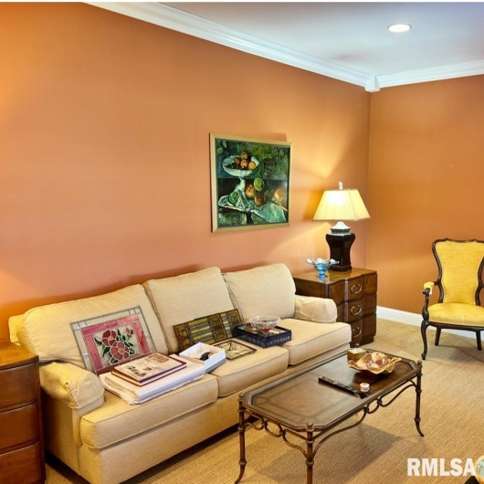 8 DOGWOOD Place, Harrisburg, Illinois 62946, 2 Bedrooms Bedrooms, 0 ,2 BathroomsBathrooms,Residential,For Sale,DOGWOOD,0,RMAEB460493