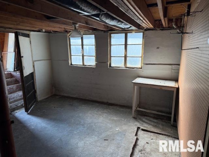 601 WILLOW Street, Carbondale, Illinois 62901, 2 Bedrooms Bedrooms, 0 ,1 BathroomBathrooms,Residential,For Sale,WILLOW,0,RMAEB460501