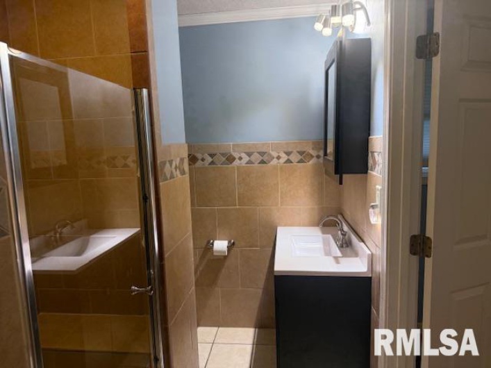 10843 Illinois Steel Road, Johnston City, Illinois 62951, 2 Bedrooms Bedrooms, 0 ,2 BathroomsBathrooms,Residential,For Sale,Illinois Steel,0,RMAEB460055