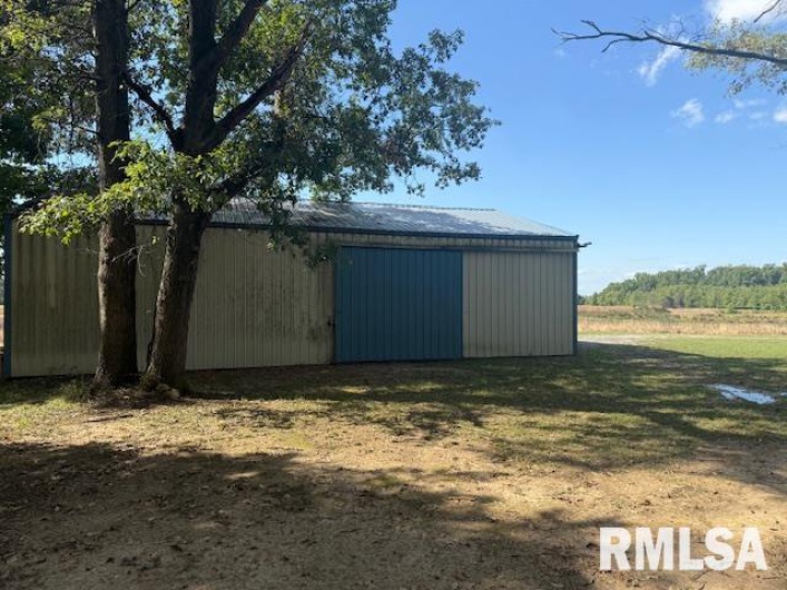 10843 Illinois Steel Road, Johnston City, Illinois 62951, 2 Bedrooms Bedrooms, 0 ,2 BathroomsBathrooms,Residential,For Sale,Illinois Steel,0,RMAEB460055