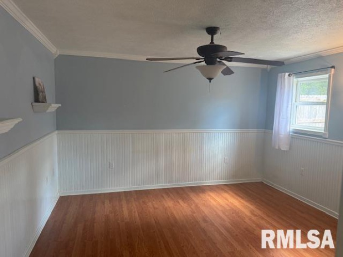 10843 Illinois Steel Road, Johnston City, Illinois 62951, 2 Bedrooms Bedrooms, 0 ,2 BathroomsBathrooms,Residential,For Sale,Illinois Steel,0,RMAEB460055