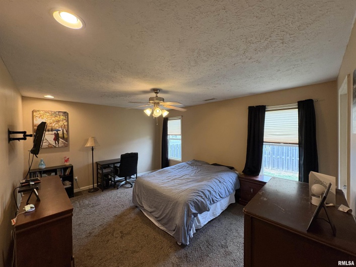 5626 Silver Fox Drive, Carterville, Illinois 62918, 3 Bedrooms Bedrooms, 0 ,2 BathroomsBathrooms,Residential,For Sale,Silver Fox,0,RMAQC4267195