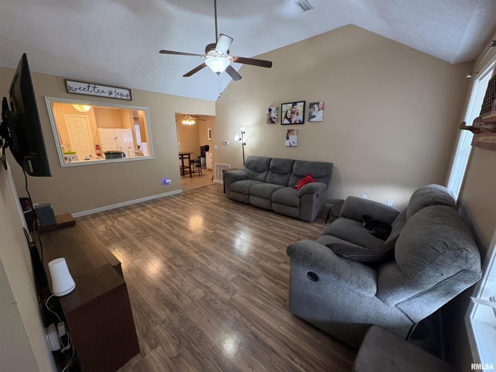 5626 Silver Fox Drive, Carterville, Illinois 62918, 3 Bedrooms Bedrooms, 0 ,2 BathroomsBathrooms,Residential,For Sale,Silver Fox,0,RMAQC4267195