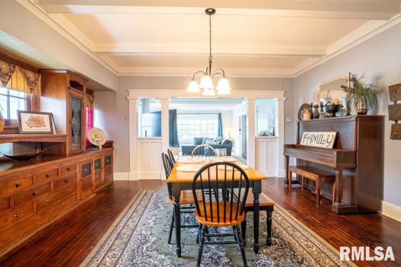 621 14TH Street, Herrin, Illinois 62948, 4 Bedrooms Bedrooms, 0 ,1 BathroomBathrooms,Residential,For Sale,14TH,0,RMAQC4267146