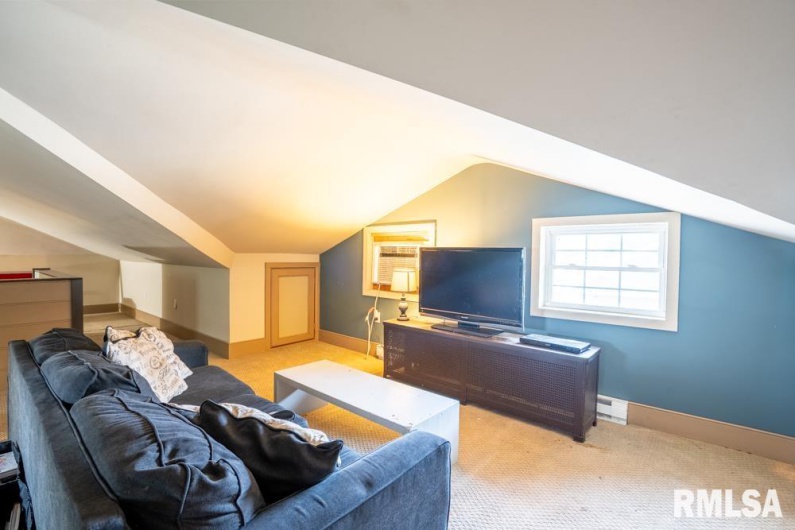 621 14TH Street, Herrin, Illinois 62948, 4 Bedrooms Bedrooms, 0 ,1 BathroomBathrooms,Residential,For Sale,14TH,0,RMAQC4267146