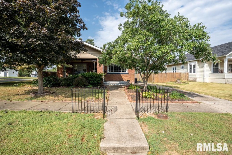 621 14TH Street, Herrin, Illinois 62948, 4 Bedrooms Bedrooms, 0 ,1 BathroomBathrooms,Residential,For Sale,14TH,0,RMAQC4267146