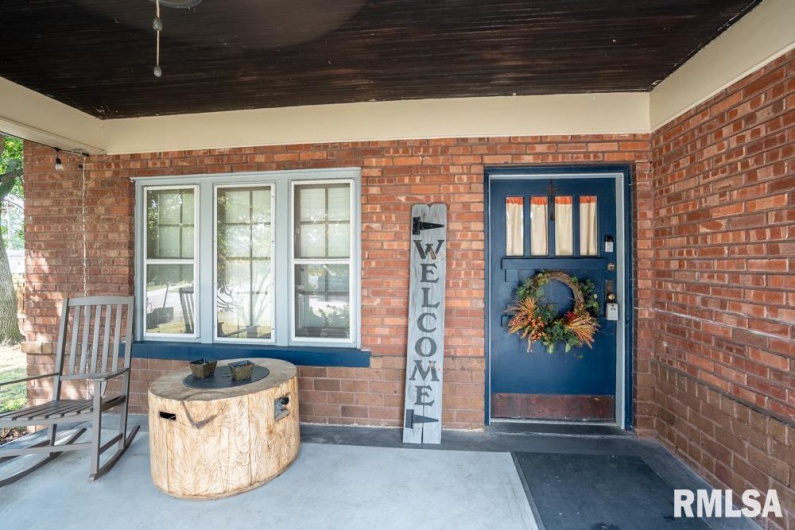 621 14TH Street, Herrin, Illinois 62948, 4 Bedrooms Bedrooms, 0 ,1 BathroomBathrooms,Residential,For Sale,14TH,0,RMAQC4267146