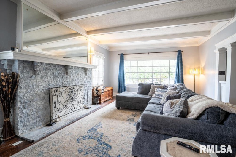 621 14TH Street, Herrin, Illinois 62948, 4 Bedrooms Bedrooms, 0 ,1 BathroomBathrooms,Residential,For Sale,14TH,0,RMAQC4267146