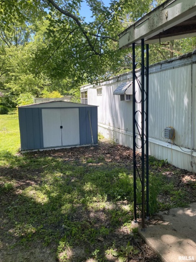 101 POPLAR Street, DeSoto, Illinois 62924, 0 , 0 ,0,Residential Income,For Sale,POPLAR,0,RMAEB460506