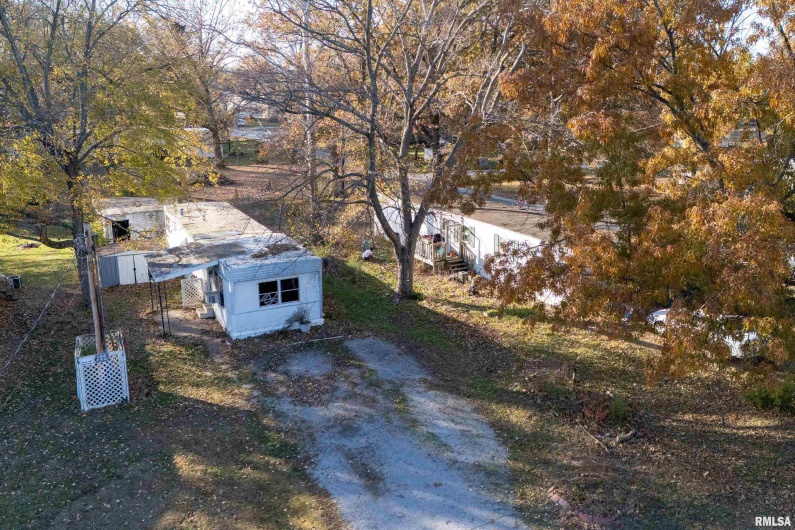 101 POPLAR Street, DeSoto, Illinois 62924, 0 , 0 ,0,Residential Income,For Sale,POPLAR,0,RMAEB460506