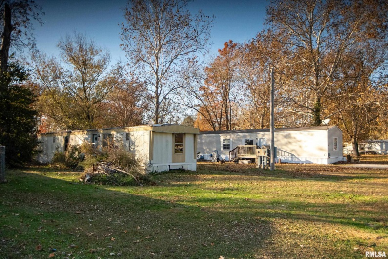 101 POPLAR Street, DeSoto, Illinois 62924, 0 , 0 ,0,Residential Income,For Sale,POPLAR,0,RMAEB460506