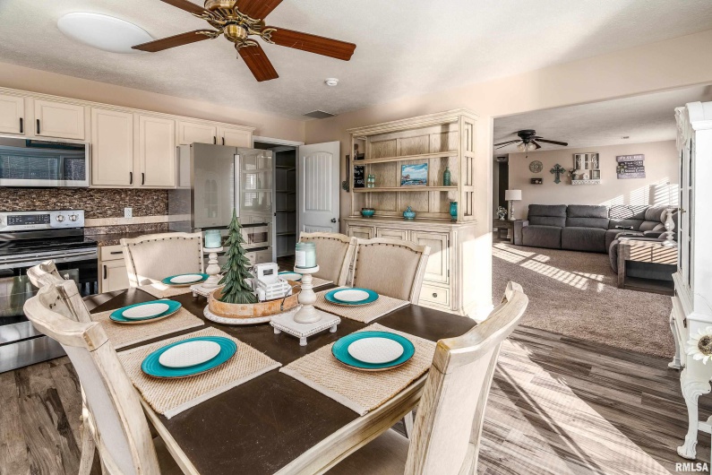 15951 Forcade Lane, Marion, Illinois 62959, 3 Bedrooms Bedrooms, 0 ,2 BathroomsBathrooms,Residential,For Sale,Forcade,0,RMAEB460516