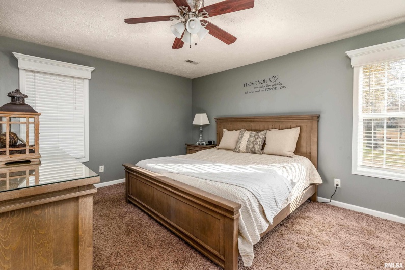 15951 Forcade Lane, Marion, Illinois 62959, 3 Bedrooms Bedrooms, 0 ,2 BathroomsBathrooms,Residential,For Sale,Forcade,0,RMAEB460516