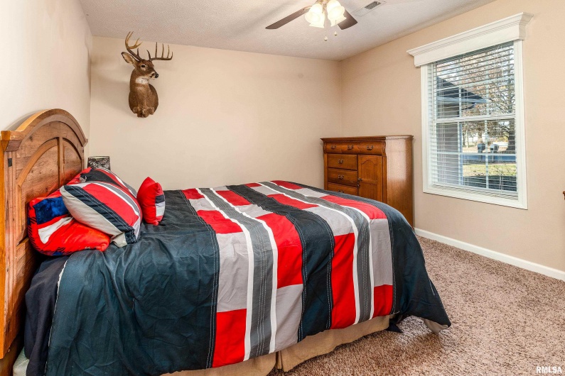 15951 Forcade Lane, Marion, Illinois 62959, 3 Bedrooms Bedrooms, 0 ,2 BathroomsBathrooms,Residential,For Sale,Forcade,0,RMAEB460516