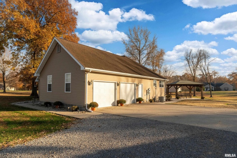 15951 Forcade Lane, Marion, Illinois 62959, 3 Bedrooms Bedrooms, 0 ,2 BathroomsBathrooms,Residential,For Sale,Forcade,0,RMAEB460516