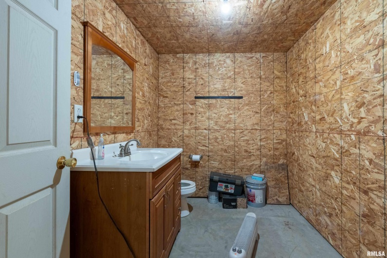 15951 Forcade Lane, Marion, Illinois 62959, 3 Bedrooms Bedrooms, 0 ,2 BathroomsBathrooms,Residential,For Sale,Forcade,0,RMAEB460516