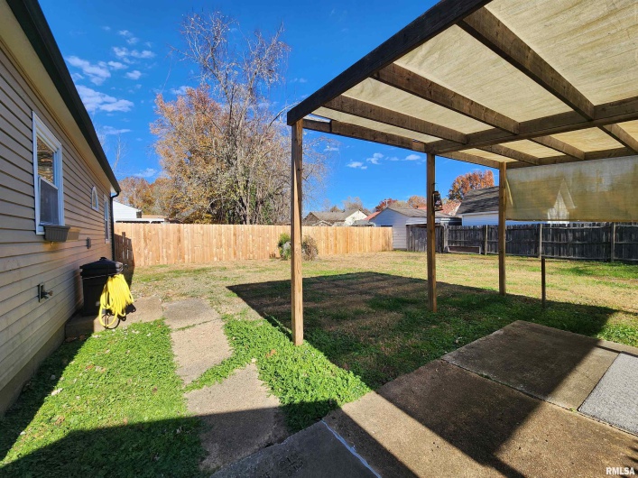 201 LINDSEY Avenue, Metropolis, Illinois 62960, 2 Bedrooms Bedrooms, 0 ,1 BathroomBathrooms,Residential,For Sale,LINDSEY,0,RMAEB460511