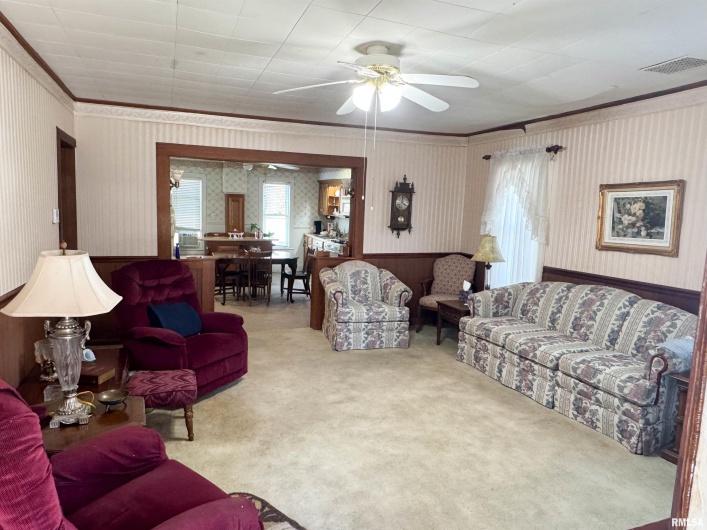 1325 BEECH Grove, Wolf Lake, Illinois 62998, 5 Bedrooms Bedrooms, 0 ,1 BathroomBathrooms,Residential,For Sale,BEECH,0,RMAEB460512