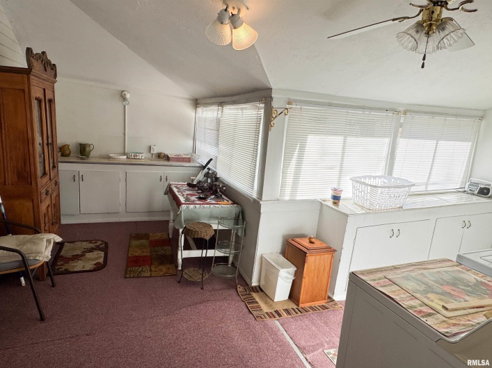 1325 BEECH Grove, Wolf Lake, Illinois 62998, 5 Bedrooms Bedrooms, 0 ,1 BathroomBathrooms,Residential,For Sale,BEECH,0,RMAEB460512