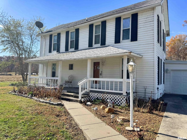 1325 BEECH Grove, Wolf Lake, Illinois 62998, 5 Bedrooms Bedrooms, 0 ,1 BathroomBathrooms,Residential,For Sale,BEECH,0,RMAEB460512