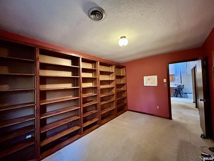 61 Schack Road, Murphysboro, Illinois 62966, 3 Bedrooms Bedrooms, 0 ,2 BathroomsBathrooms,Residential,For Sale,Schack,0,RMAEB460521