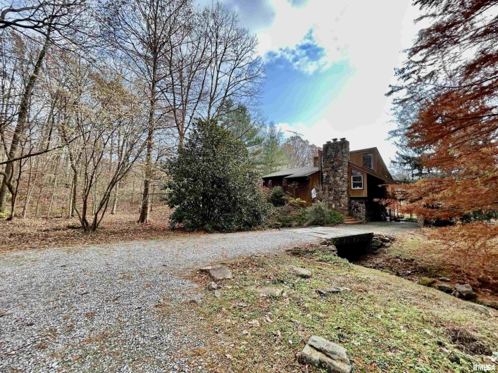 61 Schack Road, Murphysboro, Illinois 62966, 3 Bedrooms Bedrooms, 0 ,2 BathroomsBathrooms,Residential,For Sale,Schack,0,RMAEB460521