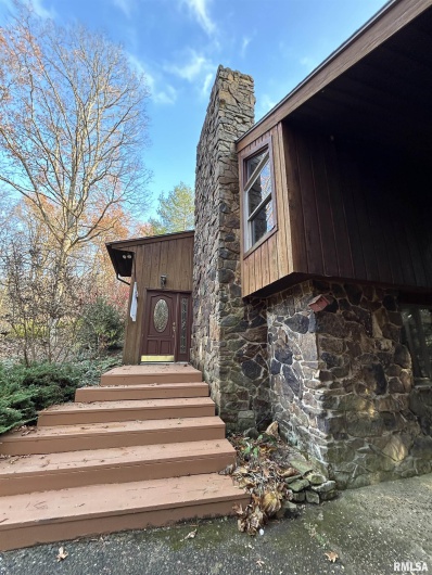 61 Schack Road, Murphysboro, Illinois 62966, 3 Bedrooms Bedrooms, 0 ,2 BathroomsBathrooms,Residential,For Sale,Schack,0,RMAEB460521