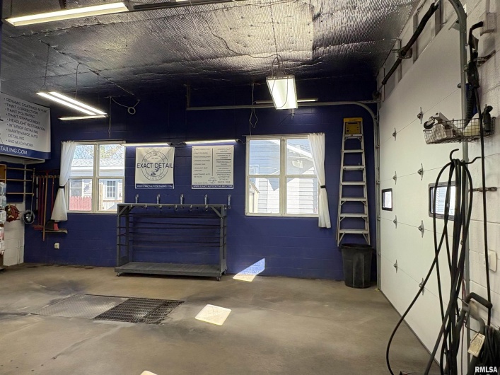 2040 WALNUT Street, Murphysboro, Illinois 62966, 0 , 0 ,0,Commercial Sale,For Sale,WALNUT,0,RMAEB460527