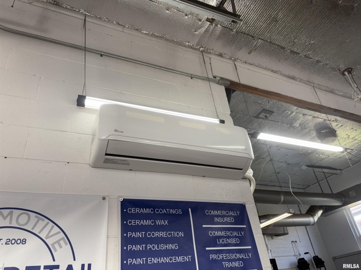 2040 WALNUT Street, Murphysboro, Illinois 62966, 0 , 0 ,0,Commercial Sale,For Sale,WALNUT,0,RMAEB460527