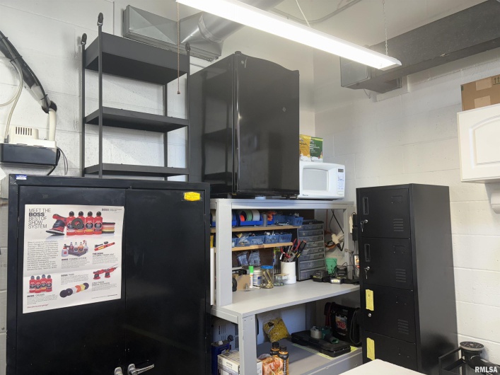 2040 WALNUT Street, Murphysboro, Illinois 62966, 0 , 0 ,0,Commercial Sale,For Sale,WALNUT,0,RMAEB460527