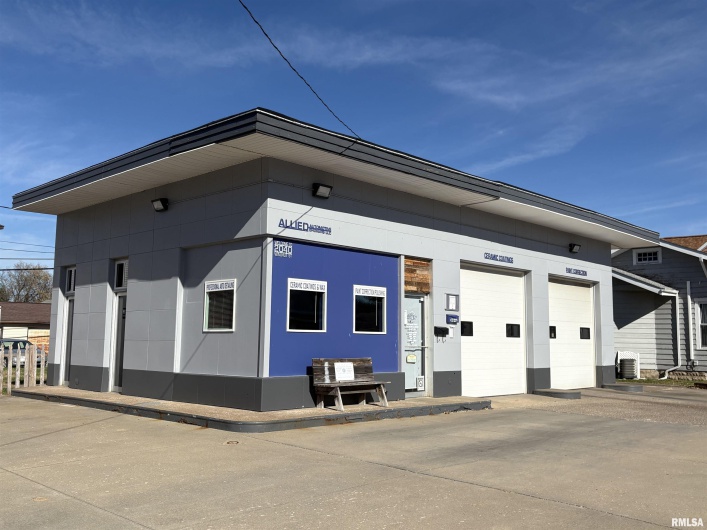 2040 WALNUT Street, Murphysboro, Illinois 62966, 0 , 0 ,0,Commercial Sale,For Sale,WALNUT,0,RMAEB460527