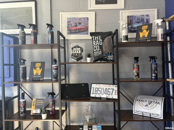 2040 WALNUT Street, Murphysboro, Illinois 62966, 0 , 0 ,0,Commercial Sale,For Sale,WALNUT,0,RMAEB460527