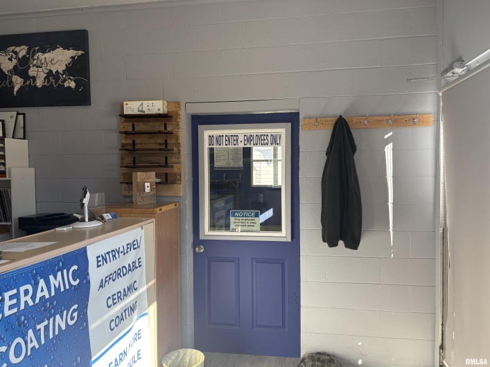 2040 WALNUT Street, Murphysboro, Illinois 62966, 0 , 0 ,0,Commercial Sale,For Sale,WALNUT,0,RMAEB460527