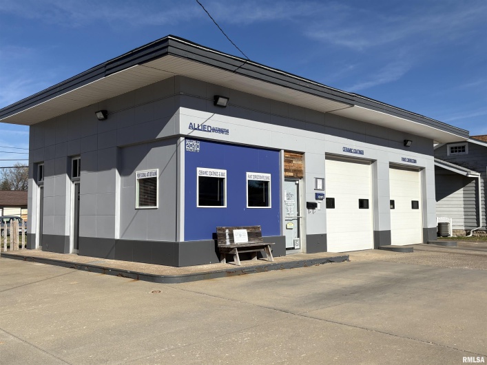 2040 WALNUT Street, Murphysboro, Illinois 62966, 0 , 0 ,0,Commercial Sale,For Sale,WALNUT,0,RMAEB460527