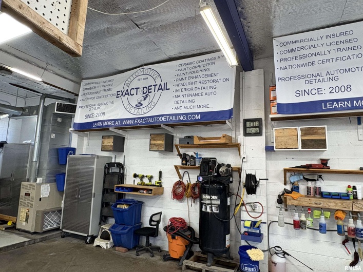 2040 WALNUT Street, Murphysboro, Illinois 62966, 0 , 0 ,0,Commercial Sale,For Sale,WALNUT,0,RMAEB460527