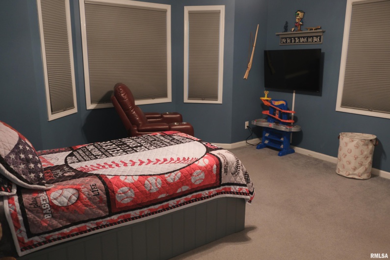 6381 Tyner Lane, Marion, Illinois 62901, 4 Bedrooms Bedrooms, 0 ,2 BathroomsBathrooms,Residential,For Sale,Tyner,0,RMAQC4269511