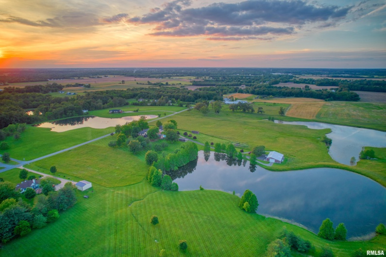 6381 Tyner Lane, Marion, Illinois 62901, 4 Bedrooms Bedrooms, 0 ,2 BathroomsBathrooms,Residential,For Sale,Tyner,0,RMAQC4269511