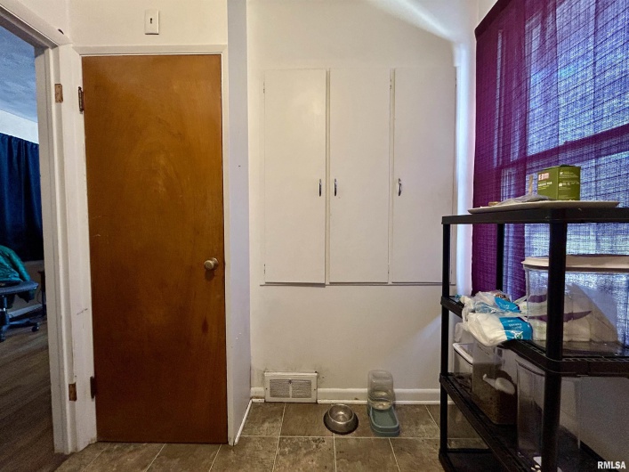 1004 MILL Street, Carbondale, Illinois 62901, 0 , 0 ,0,Residential Income,For Sale,MILL,0,RMAEB460534