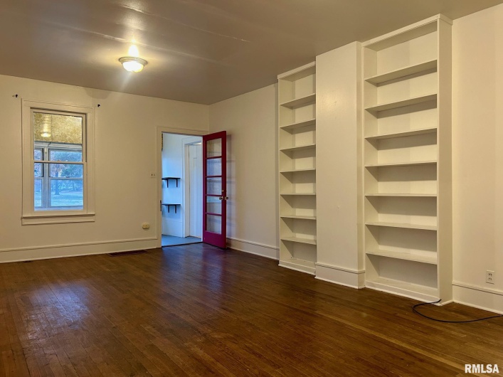 1004 MILL Street, Carbondale, Illinois 62901, 0 , 0 ,0,Residential Income,For Sale,MILL,0,RMAEB460534