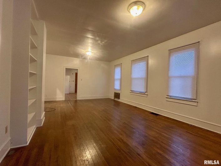 1004 MILL Street, Carbondale, Illinois 62901, 0 , 0 ,0,Residential Income,For Sale,MILL,0,RMAEB460534